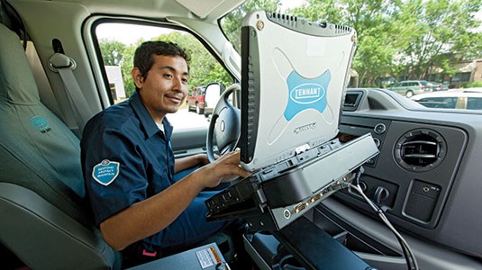 Servicio y mantenimiento